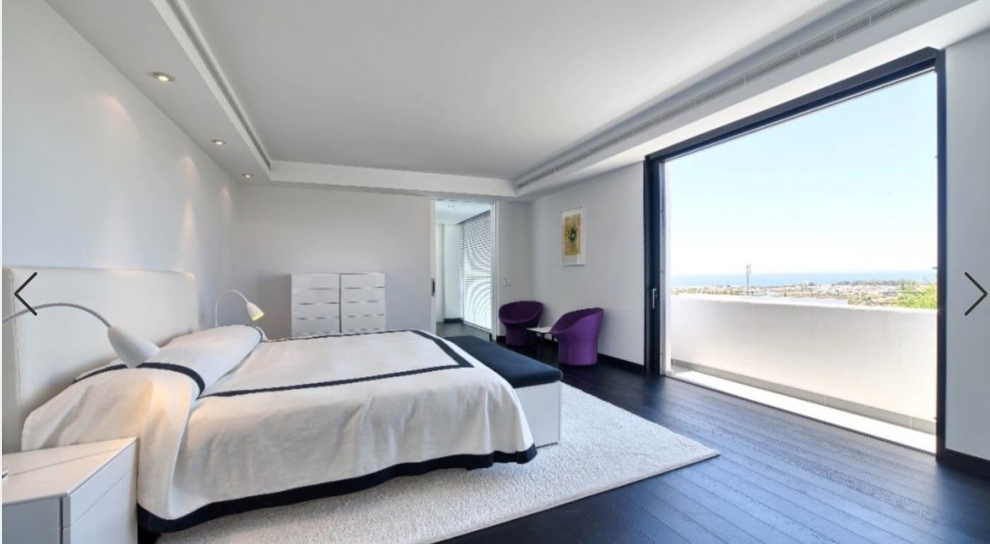 5 bedroom Villa for sale in Benahavis with pool garage - € 4,675,000 (Ref: 8917967)