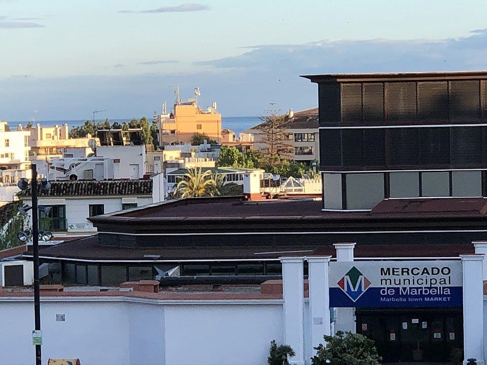 5 bedroom Villa for sale in Benahavis with pool garage - € 4,675,000 (Ref: 8917967)