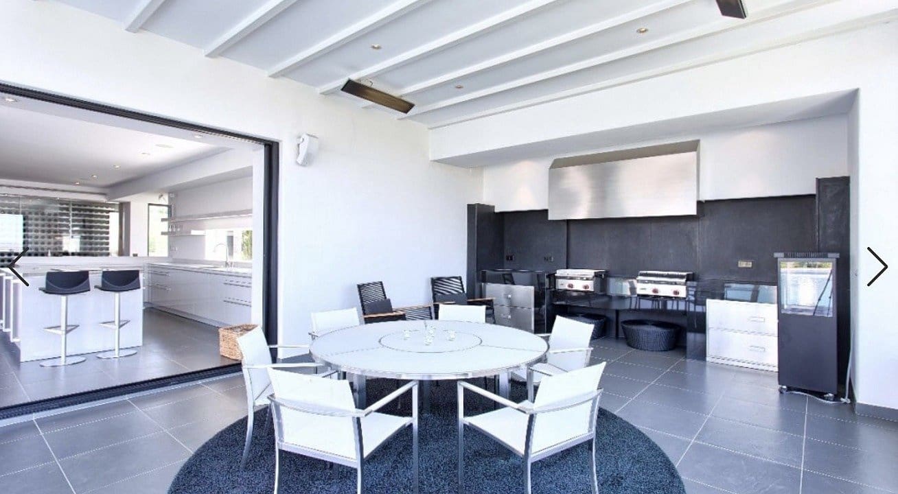 5 bedroom Villa for sale in Benahavis with pool garage - € 4,675,000 (Ref: 8917967)