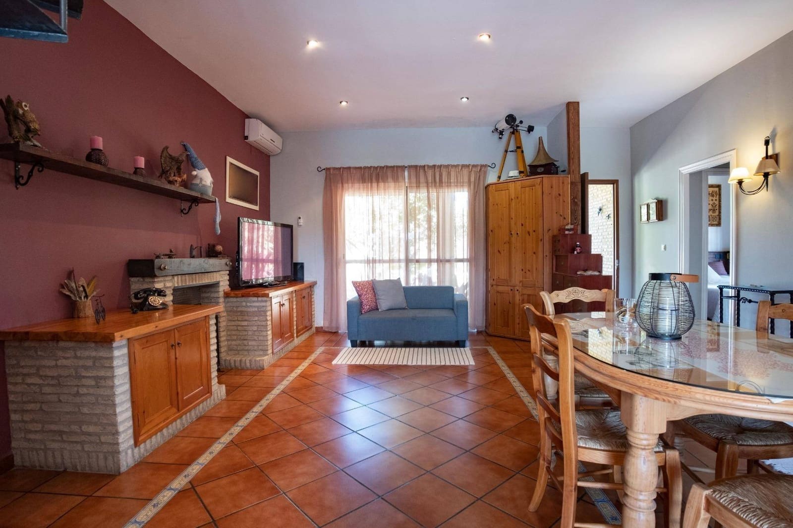 4 soveværelse Villa til salg i Salteras med swimmingpool - € 285.000 (Ref: 8957132)