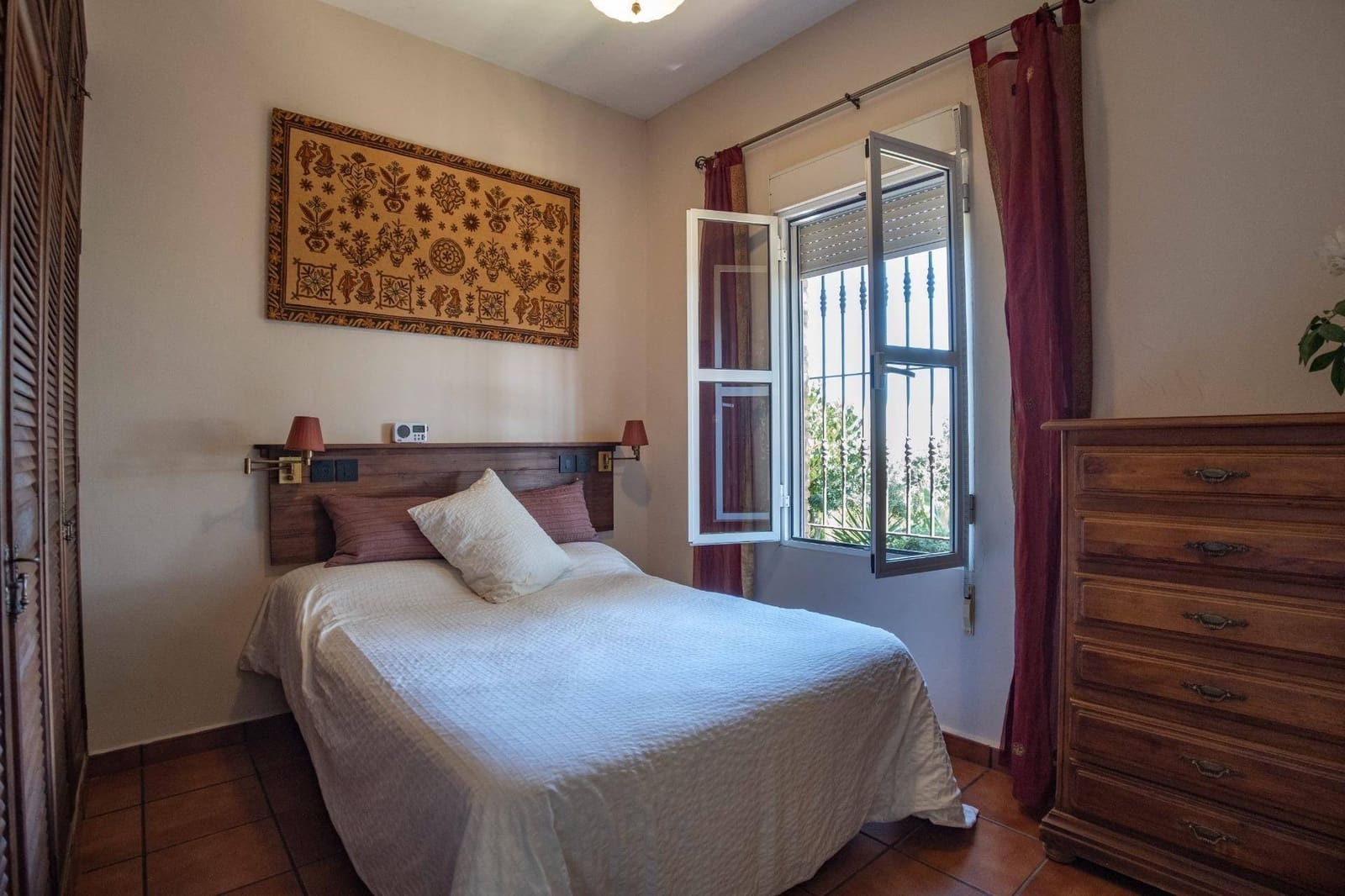 4 soveværelse Villa til salg i Salteras med swimmingpool - € 285.000 (Ref: 8957132)