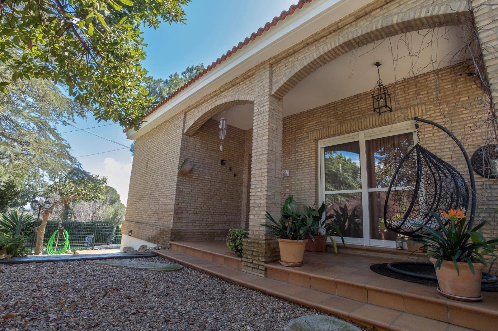 4 soveværelse Villa til salg i Salteras med swimmingpool - € 285.000 (Ref: 8957132)