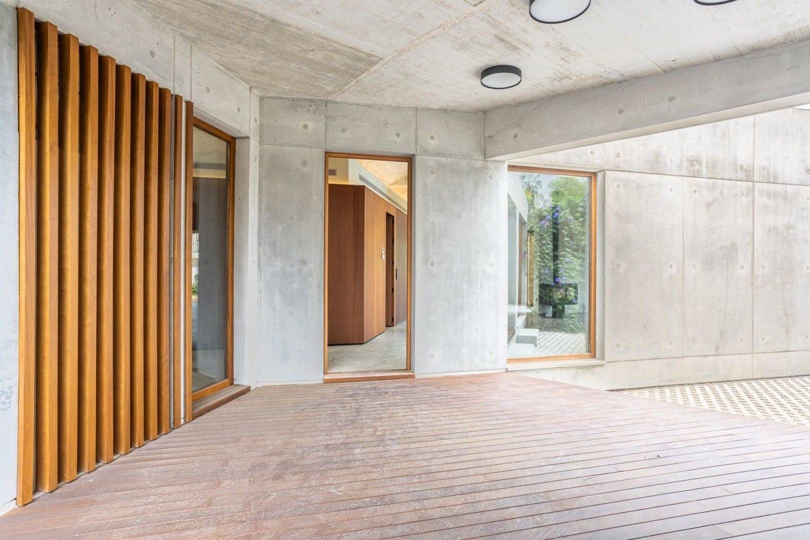 3 soverom Villa til salgs i Carmona med svømmebasseng garasje - € 525 000 (Ref: 9020973)