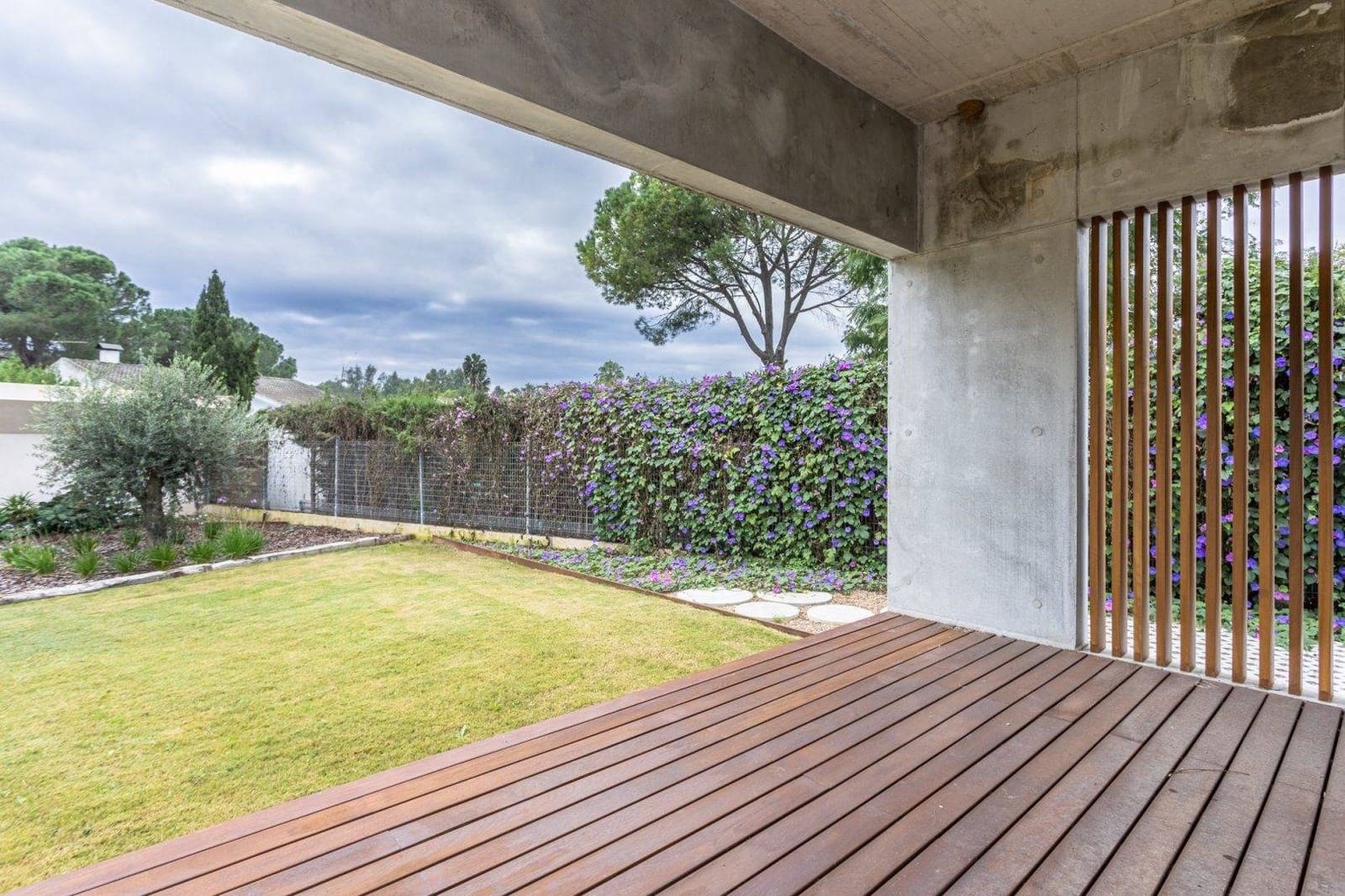 3 soverom Villa til salgs i Carmona med svømmebasseng garasje - € 525 000 (Ref: 9020973)