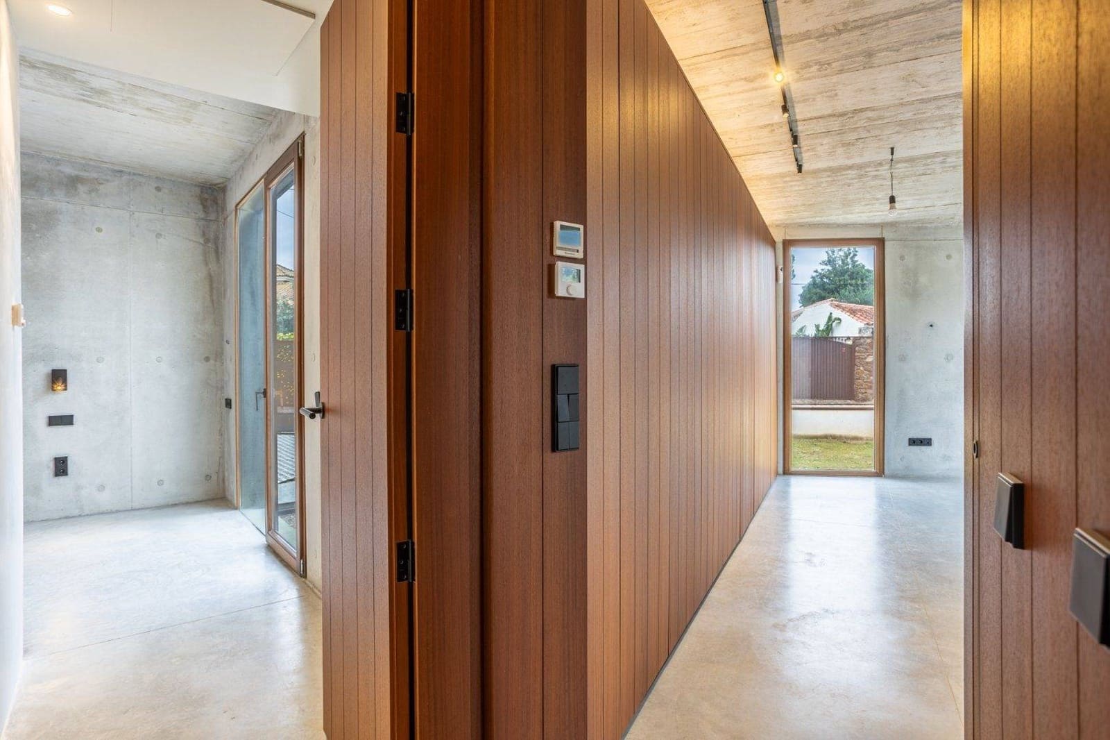 3 soverom Villa til salgs i Carmona med svømmebasseng garasje - € 525 000 (Ref: 9020973)