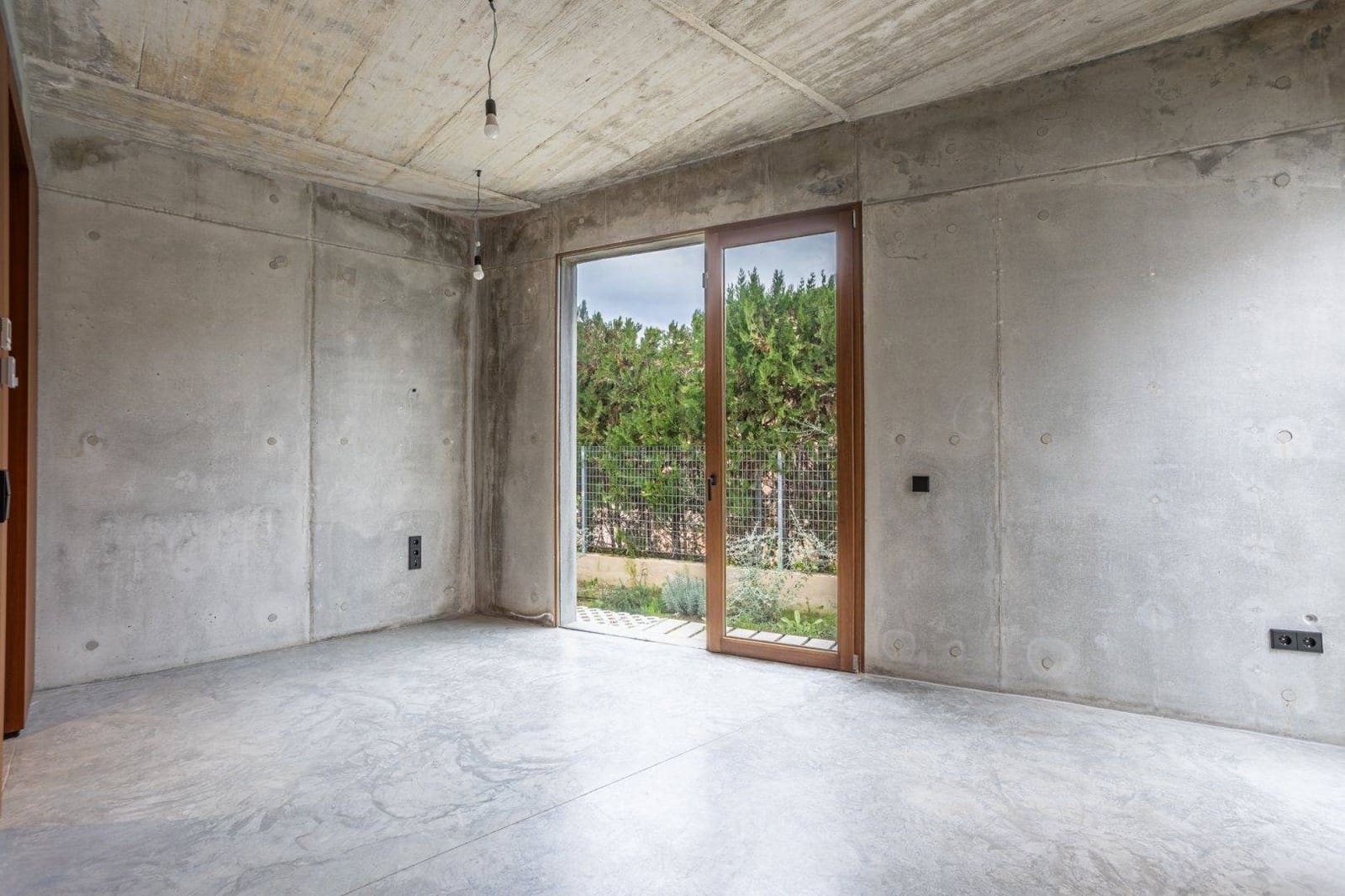 3 soverom Villa til salgs i Carmona med svømmebasseng garasje - € 525 000 (Ref: 9020973)