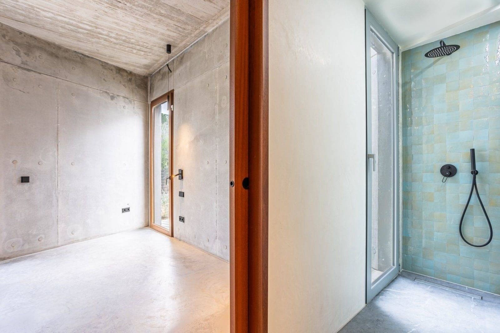 3 soverom Villa til salgs i Carmona med svømmebasseng garasje - € 525 000 (Ref: 9020973)