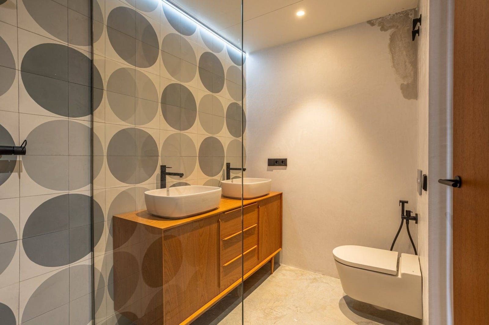 3 soverom Villa til salgs i Carmona med svømmebasseng garasje - € 525 000 (Ref: 9020973)