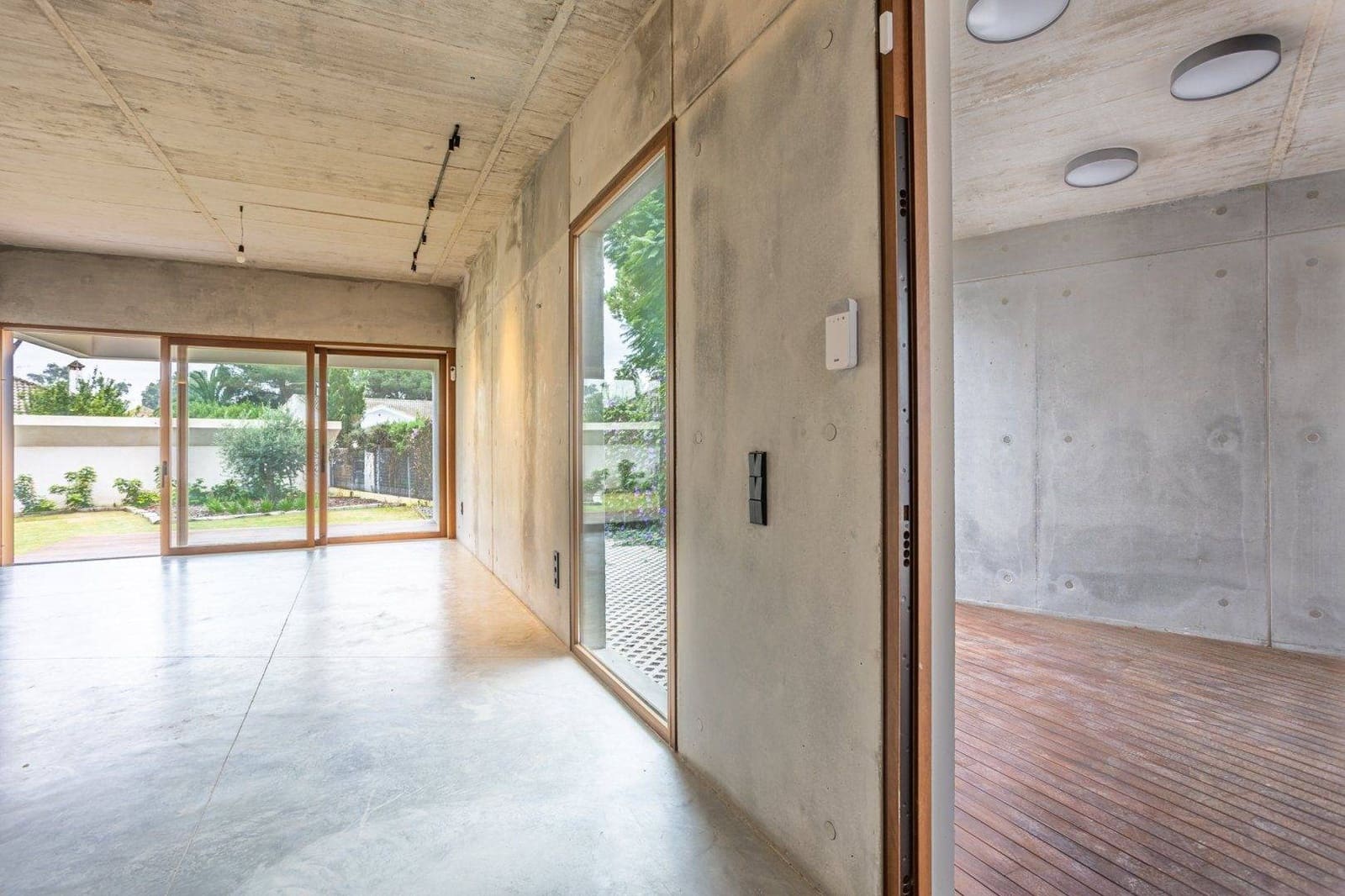 3 soverom Villa til salgs i Carmona med svømmebasseng garasje - € 525 000 (Ref: 9020973)