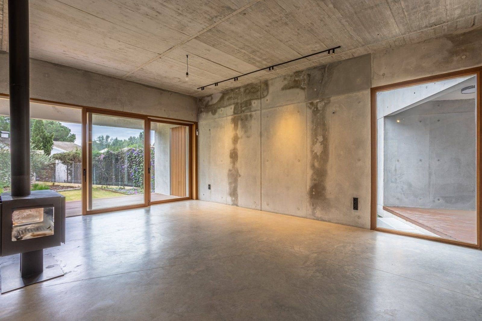 3 soverom Villa til salgs i Carmona med svømmebasseng garasje - € 525 000 (Ref: 9020973)