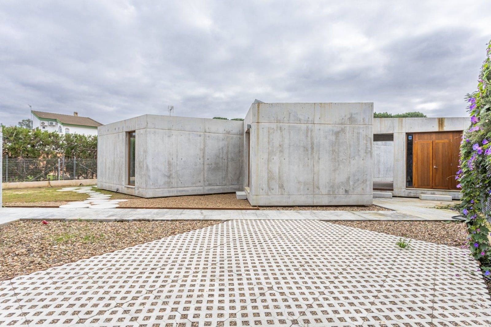 3 soverom Villa til salgs i Carmona med svømmebasseng garasje - € 525 000 (Ref: 9020973)