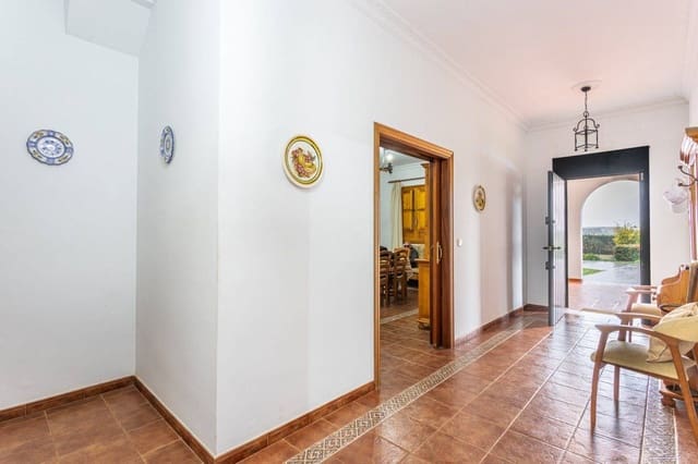 5 soverom Villa til salgs i Sanlúcar la Mayor med svømmebasseng garasje - € 379 990 (Ref: 9031519)