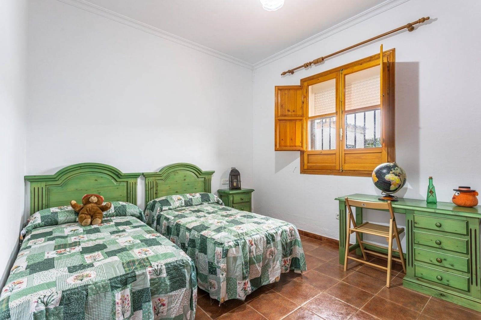 5 soveværelse Villa til salg i Sanlucar la Mayor med swimmingpool garage - € 379.990 (Ref: 9031519)