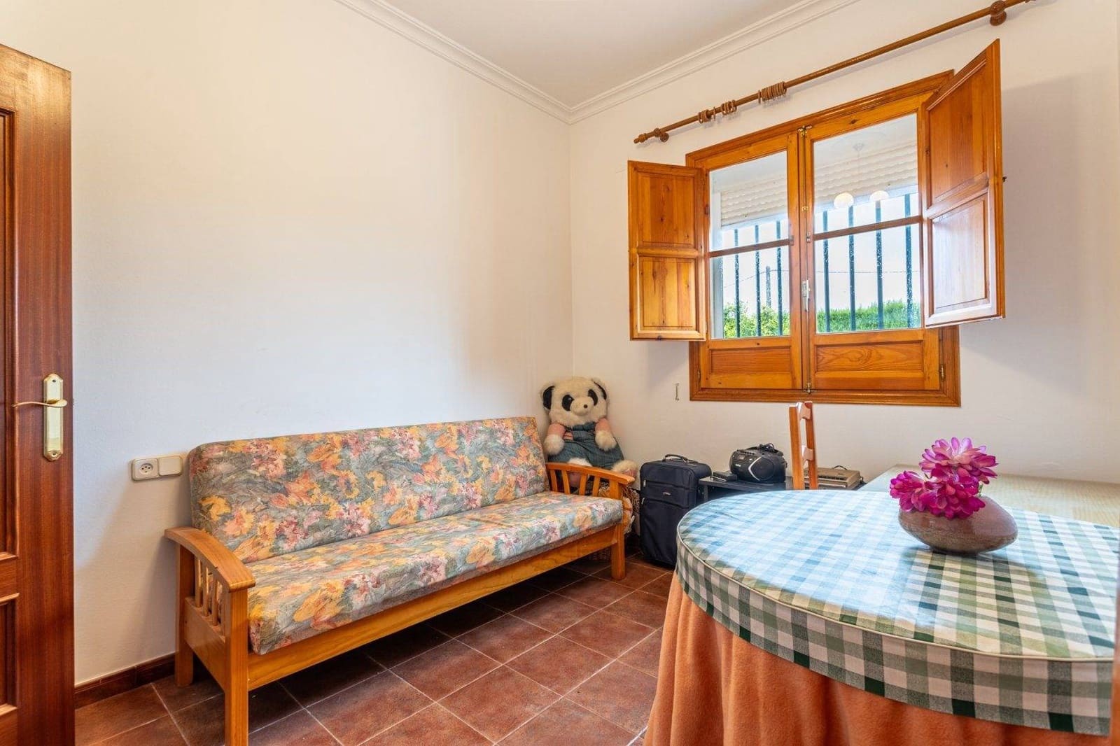 5 soveværelse Villa til salg i Sanlucar la Mayor med swimmingpool garage - € 379.990 (Ref: 9031519)