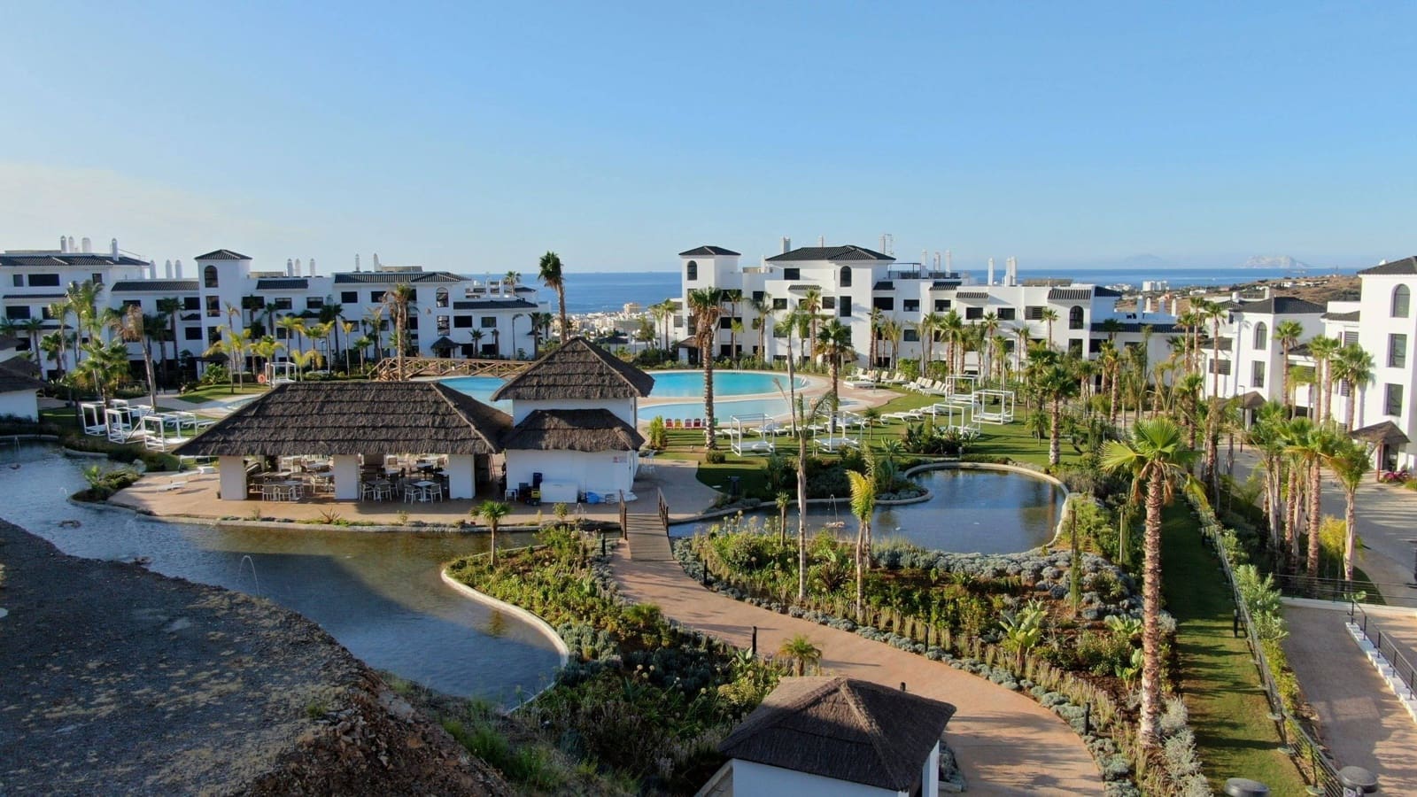 3 bedroom Apartment for sale in Estepona with pool garage - € 767,415 (Ref: 9034502)