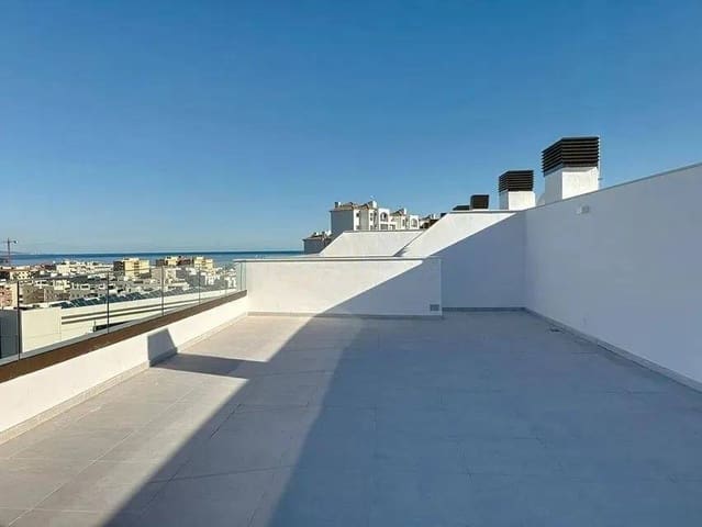 3 bedroom Penthouse for sale in Estepona with pool garage - € 975,000 (Ref: 9042238)