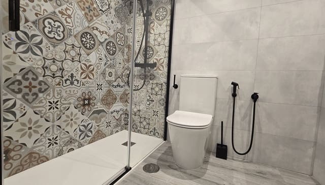 3 chambre Appartement à vendre à Puerto de Estepona, Estepona avec garage - 405 000 € (Ref: 9051036)