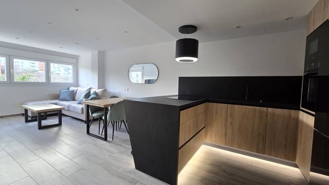 3 chambre Appartement à vendre à Puerto de Estepona, Estepona avec garage - 405 000 € (Ref: 9051036)