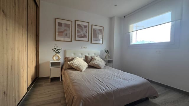 3 chambre Appartement à vendre à Puerto de Estepona, Estepona avec garage - 405 000 € (Ref: 9051036)