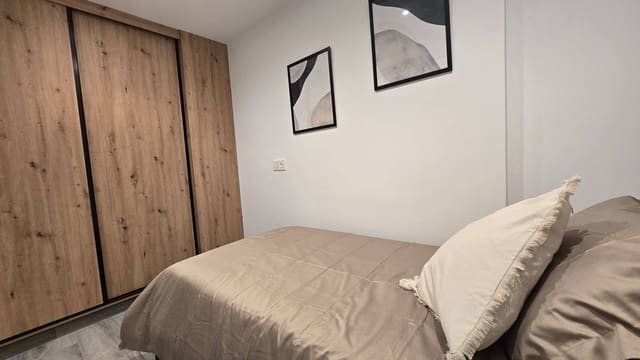 3 chambre Appartement à vendre à Puerto de Estepona, Estepona avec garage - 405 000 € (Ref: 9051036)