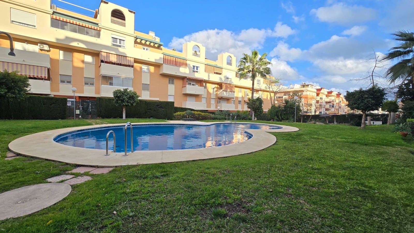 3 sypialnia Apartament na sprzedaż w Estepona z garażem - 405 000 € (Ref: 9051036)