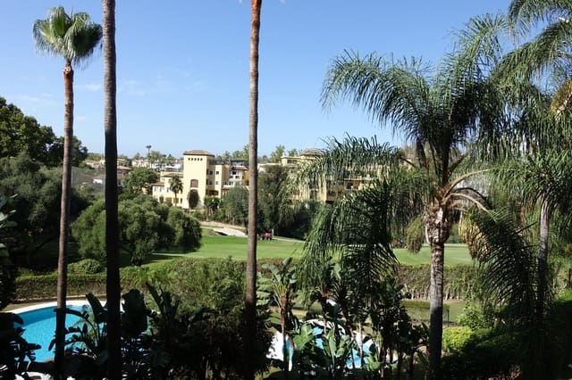 2 Zimmer Apartment zu verkaufen in Guadalmina Alta, Marbella mit Pool Garage - 435.000 € (Ref: 9077951)