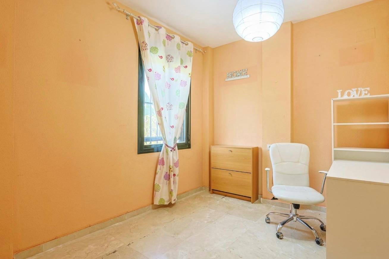 4 soveværelse Semi-Rækkehus til salg i Alcala de Guadaira med swimmingpool garage - € 439.900 (Ref: 9077952)