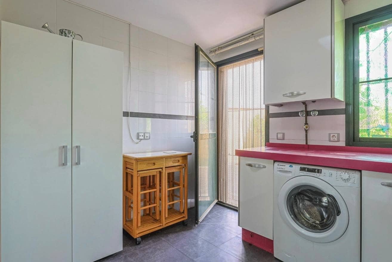 4 soveværelse Semi-Rækkehus til salg i Alcala de Guadaira med swimmingpool garage - € 439.900 (Ref: 9077952)