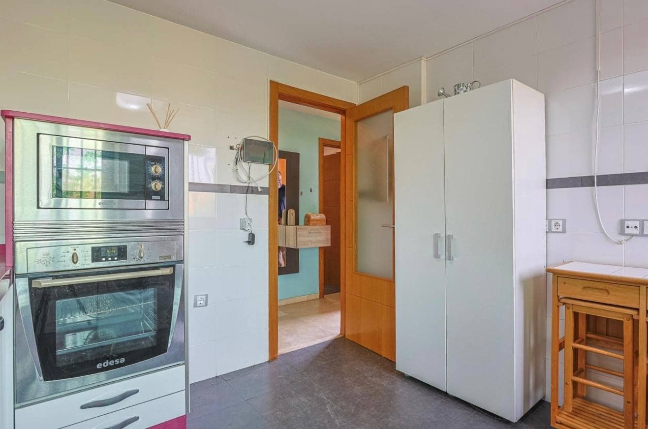 4 soveværelse Semi-Rækkehus til salg i Alcala de Guadaira med swimmingpool garage - € 439.900 (Ref: 9077952)