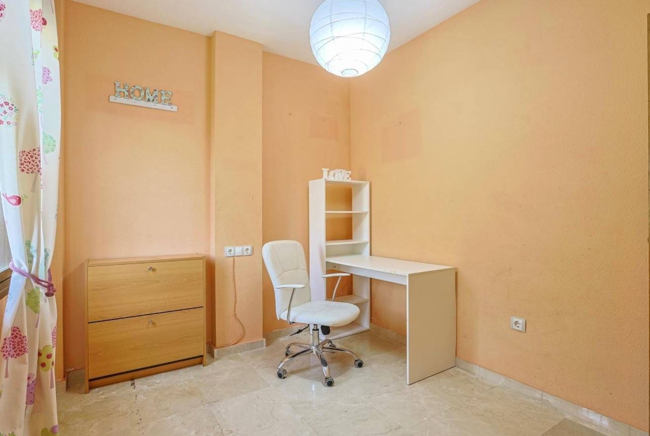 4 soveværelse Semi-Rækkehus til salg i Alcala de Guadaira med swimmingpool garage - € 439.900 (Ref: 9077952)