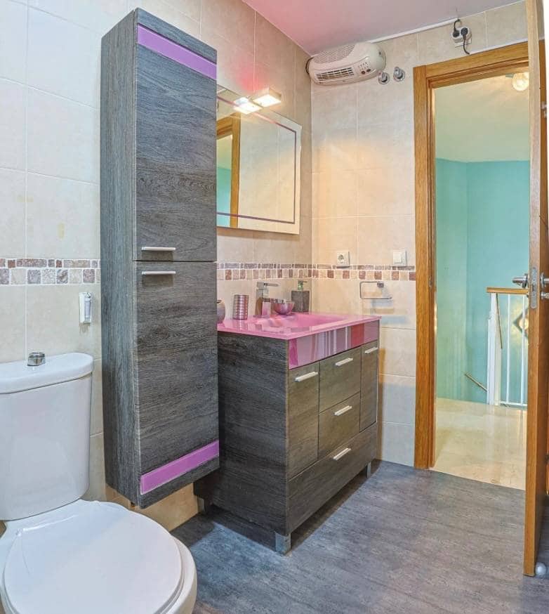 4 soveværelse Semi-Rækkehus til salg i Alcala de Guadaira med swimmingpool garage - € 439.900 (Ref: 9077952)