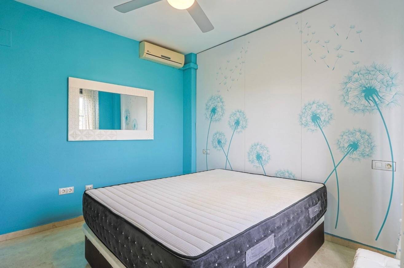 4 soveværelse Semi-Rækkehus til salg i Alcala de Guadaira med swimmingpool garage - € 439.900 (Ref: 9077952)