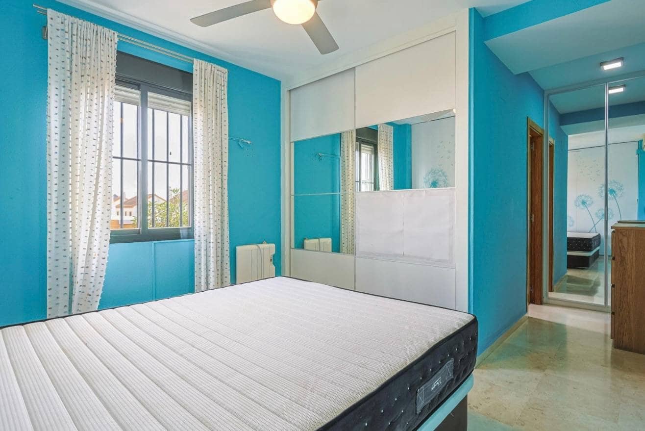 4 soveværelse Semi-Rækkehus til salg i Alcala de Guadaira med swimmingpool garage - € 439.900 (Ref: 9077952)