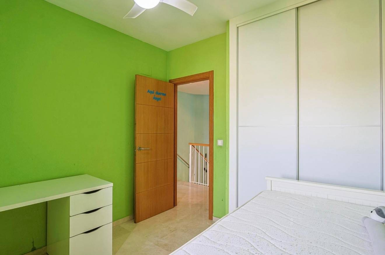 4 soveværelse Semi-Rækkehus til salg i Alcala de Guadaira med swimmingpool garage - € 439.900 (Ref: 9077952)