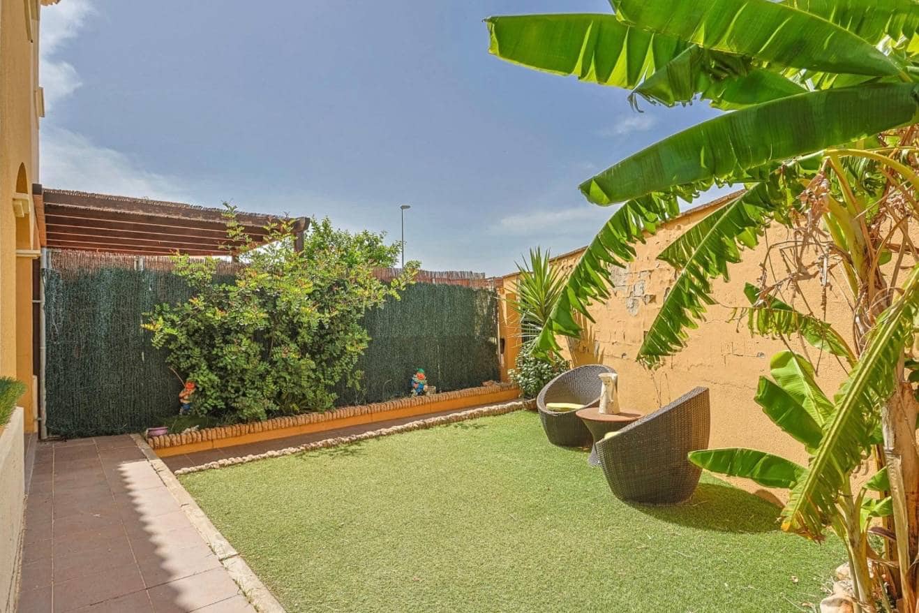 4 soveværelse Semi-Rækkehus til salg i Alcala de Guadaira med swimmingpool garage - € 439.900 (Ref: 9077952)