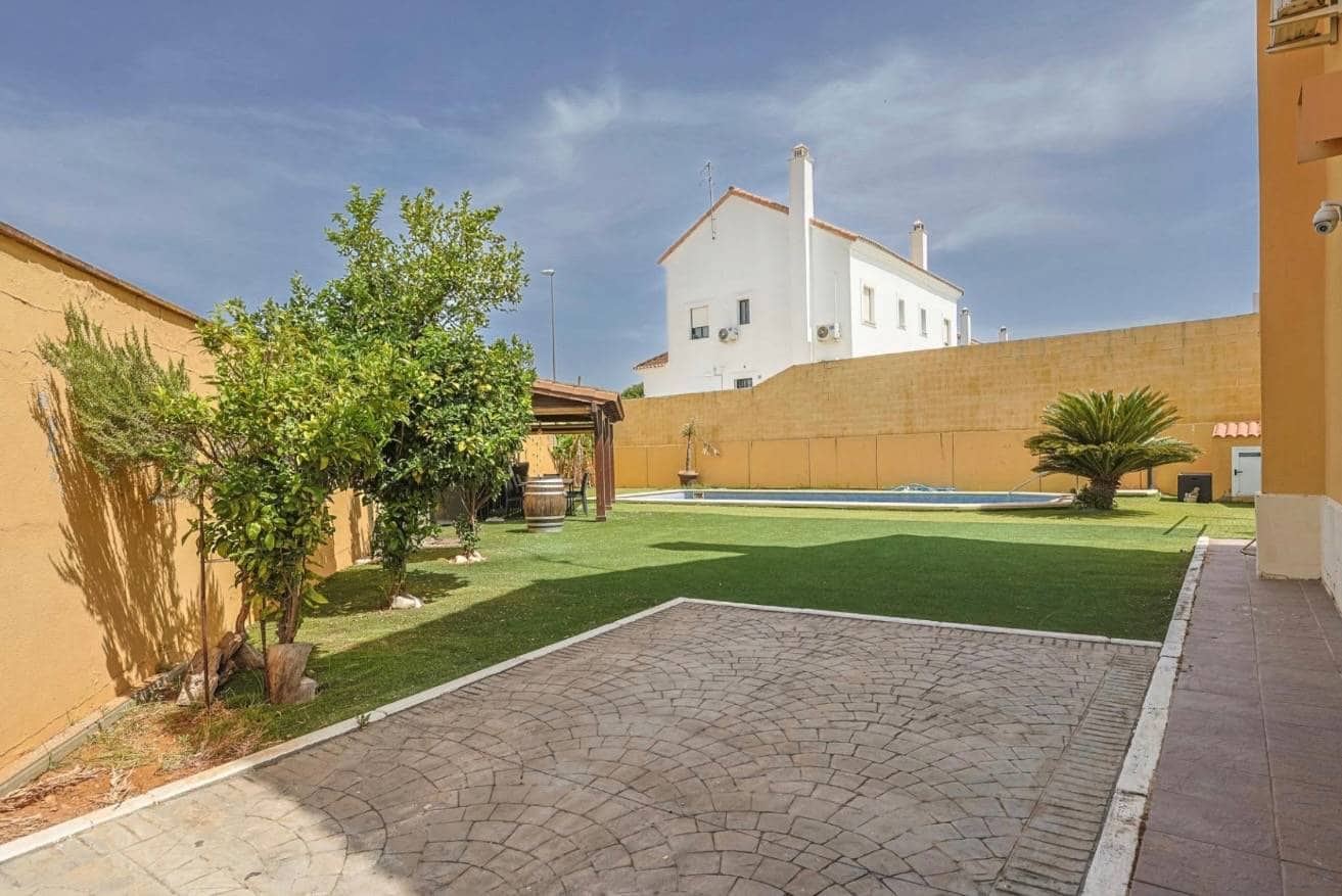 4 soveværelse Semi-Rækkehus til salg i Alcala de Guadaira med swimmingpool garage - € 439.900 (Ref: 9077952)