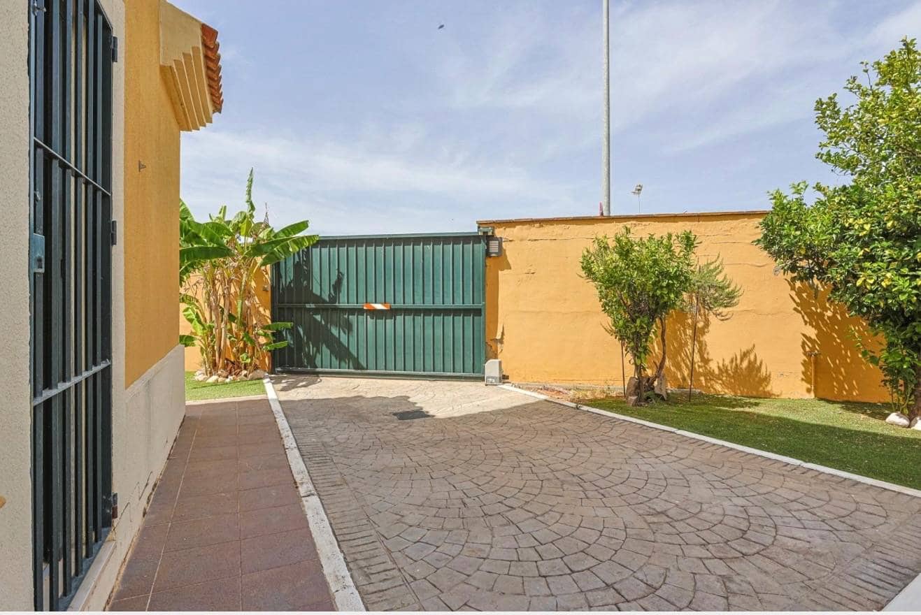 4 soveværelse Semi-Rækkehus til salg i Alcala de Guadaira med swimmingpool garage - € 439.900 (Ref: 9077952)