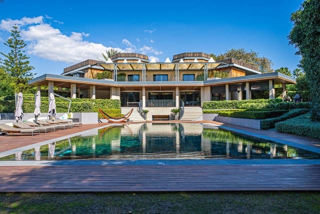 10 Zimmer Villa zu verkaufen in Guadalmina Baja, Marbella mit Pool Garage - 11.500.000 € (Ref: 9100748)