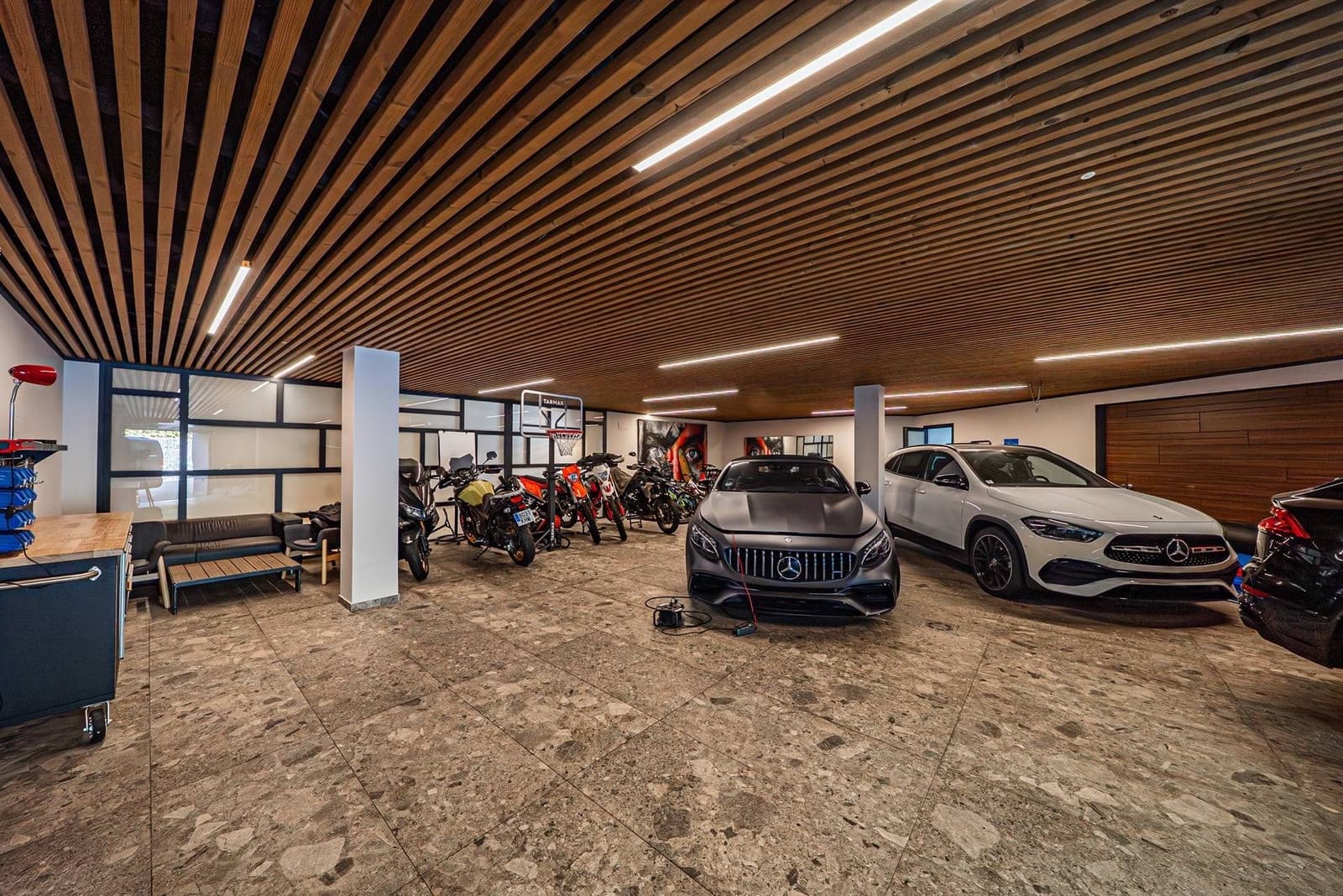 10 sypialnia Willa na sprzedaż w Guadalmina z basenem garażem - 11 500 000 € (Ref: 9100748)