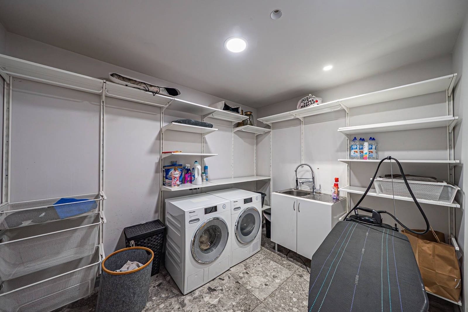 10 sypialnia Willa na sprzedaż w Guadalmina z basenem garażem - 11 500 000 € (Ref: 9100748)