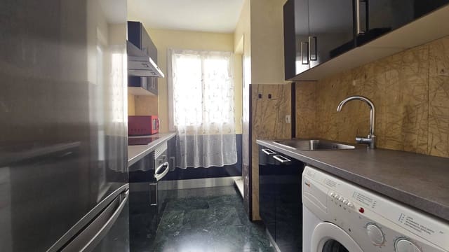 1 Zimmer Apartment zu verkaufen in Puerto de Estepona, Estepona - 299.000 € (Ref: 9102902)