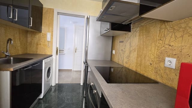 1 Zimmer Apartment zu verkaufen in Puerto de Estepona, Estepona - 299.000 € (Ref: 9102902)