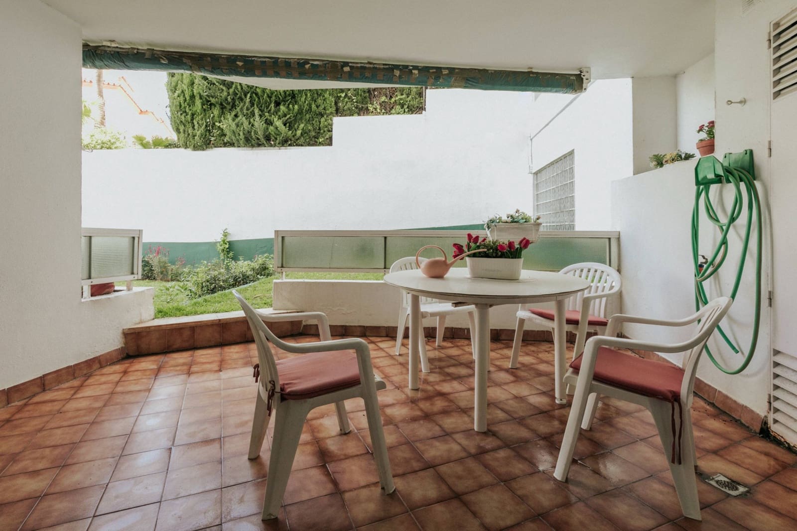 2 chambre Appartement à vendre à Estepona avec piscine garage - 350 000 € (Ref: 9114156)