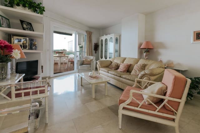 2 chambre Appartement à vendre à Puerto de Estepona, Estepona avec piscine garage - 350 000 € (Ref: 9114156)