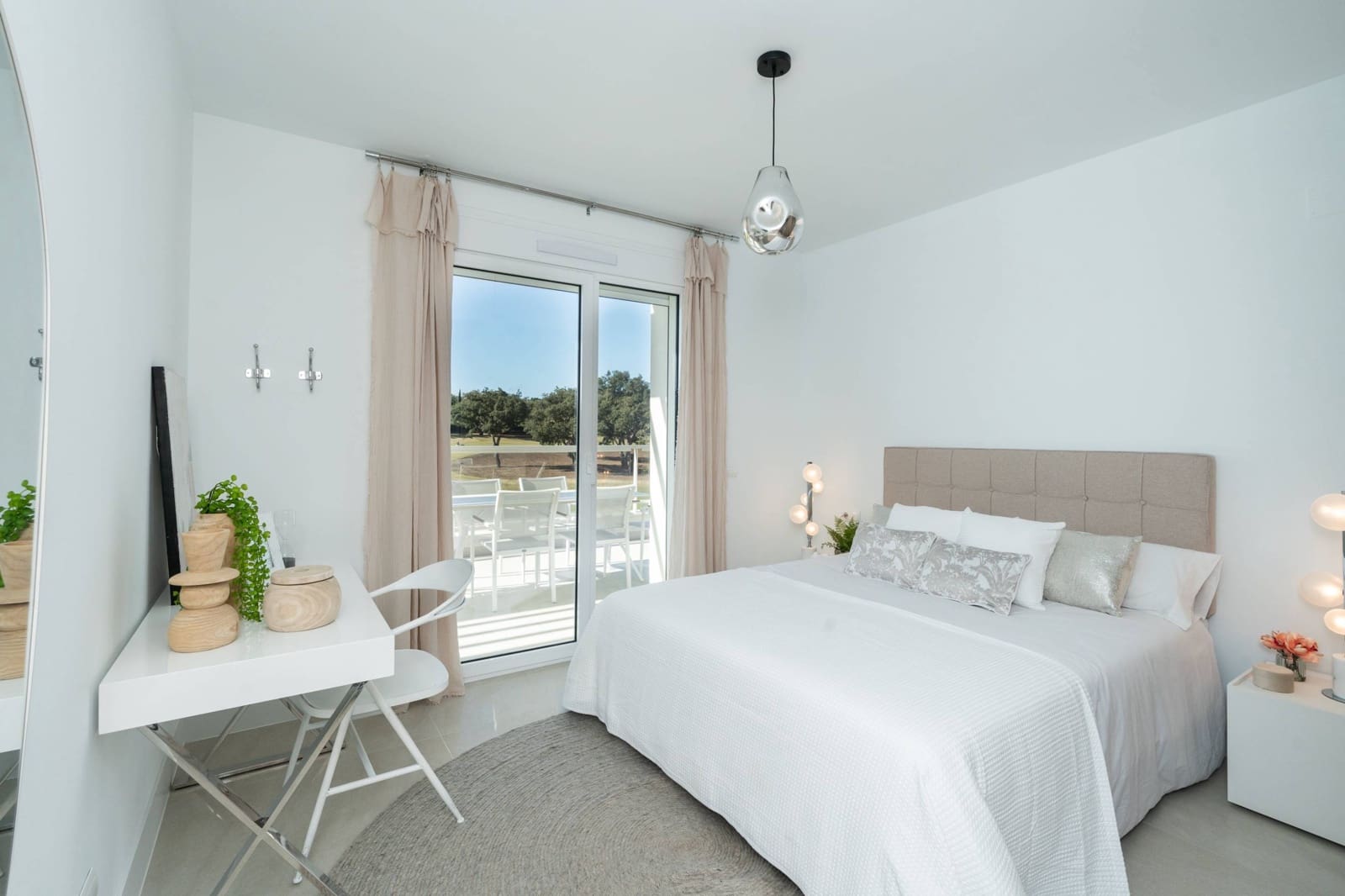 3 sypialnia Penthouse na sprzedaż w Sotogrande z basenem garażem - 665 000 € (Ref: 9117026)