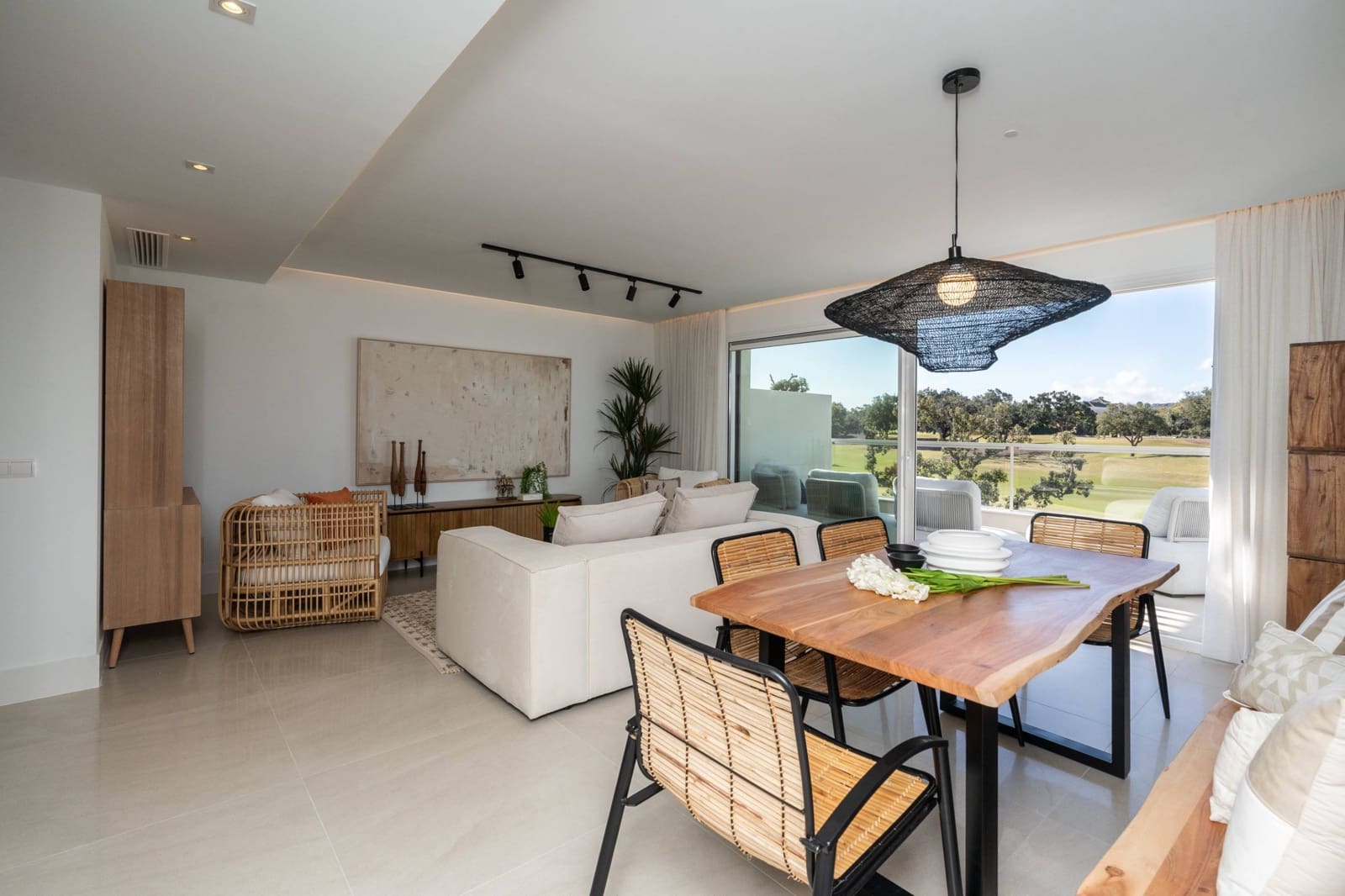 3 sypialnia Penthouse na sprzedaż w Sotogrande z basenem garażem - 665 000 € (Ref: 9117026)