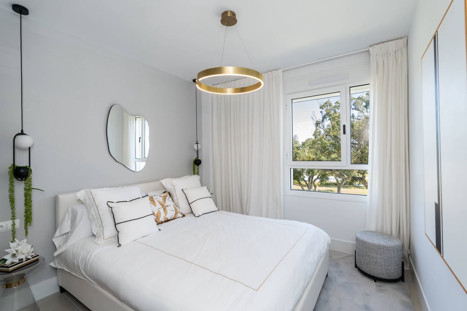 Apartamento de 2 habitaciones en Sotogrande en venta con piscina garaje - 415.000 € (Ref: 9117027)