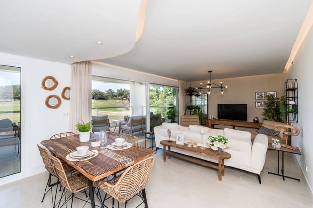 Apartamento de 2 habitaciones en Sotogrande, San Roque en venta con piscina garaje - 415.000 € (Ref: 9117027)