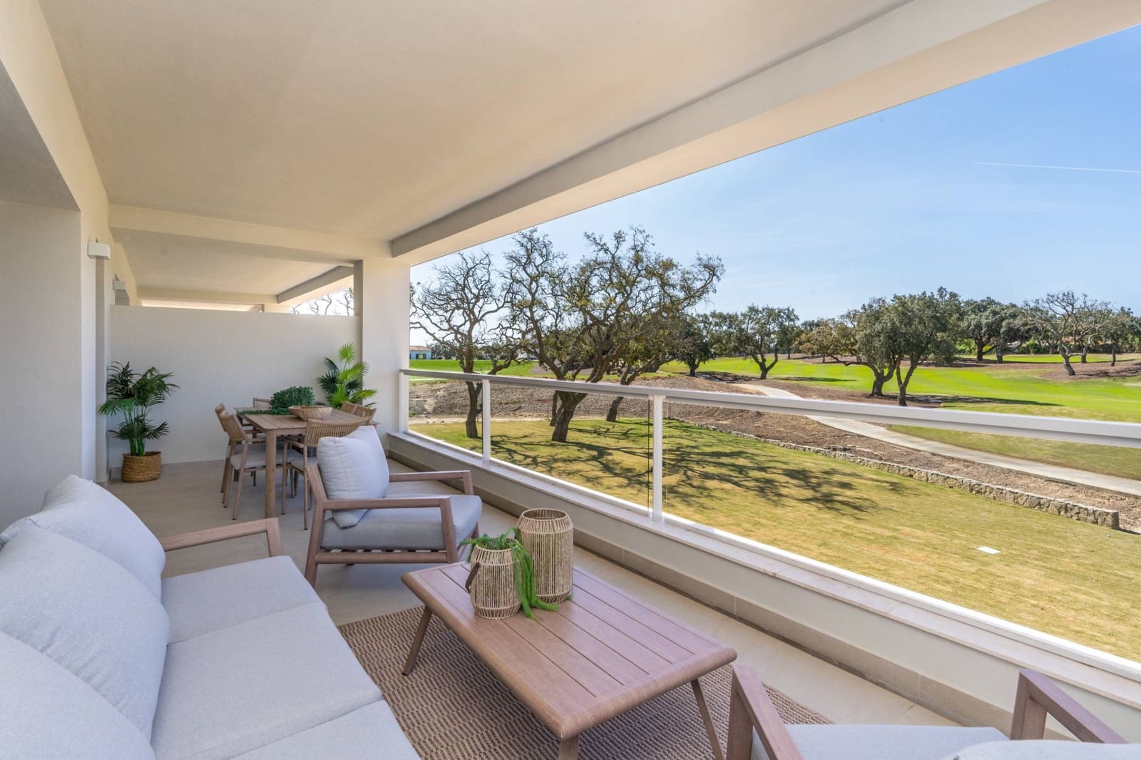 Apartamento de 2 habitaciones en Sotogrande en venta con piscina garaje - 415.000 € (Ref: 9117027)