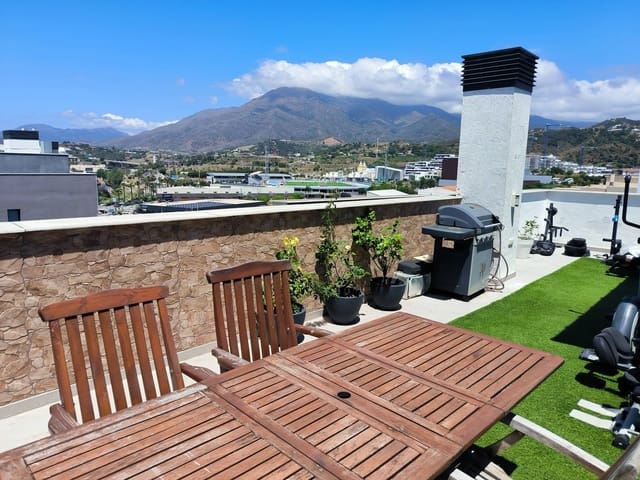 3 soveværelse Penthouse til salg i Parque Central, Estepona med swimmingpool garage - € 700.000 (Ref: 9118728)